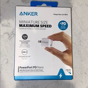Anker mini max speed USB-C power port (block/cube)